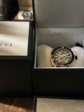 Gucci Dive Watch YA136219 45mm Gold and Black